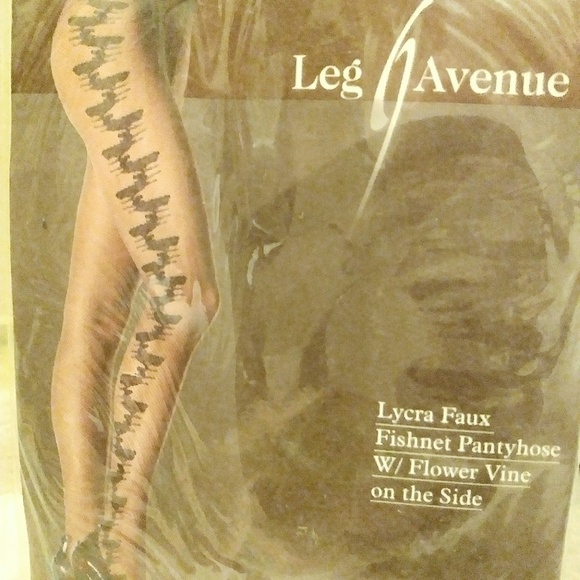 Leg avenue black flower design edgy party tights - Picture 2 of 2